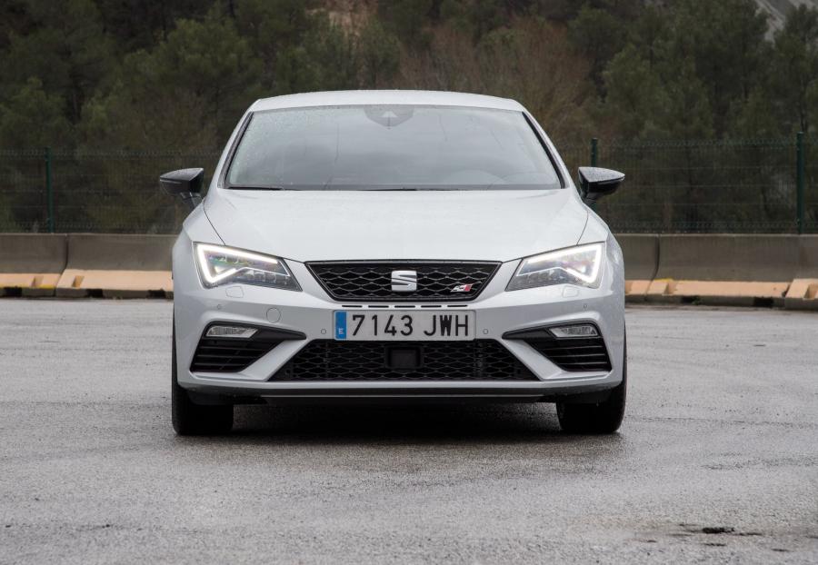  Seat Leon SC Cupra 300 2017 года  (WW) (фото 11 из 28)
